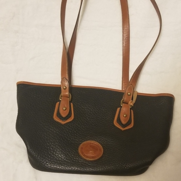 Dooney & Bourke Handbags - Vintage Dooney & Bourke hand bag